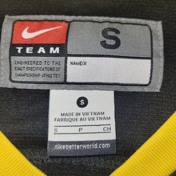 Team Canada Olympics IIHF 2013 Hockey Jersey Nike Men's size Small - Picture 3 of 3